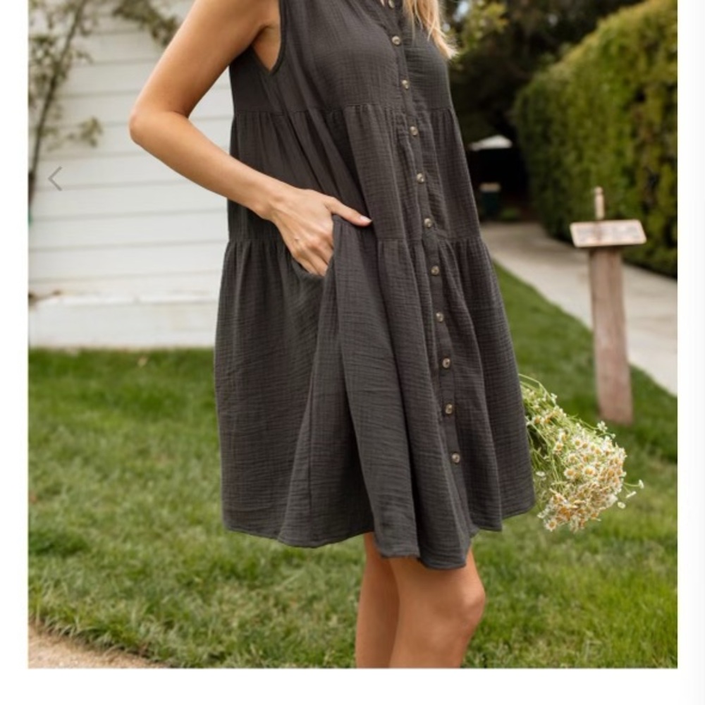 ISO Carly Jean Los Angeles Maggie Dress